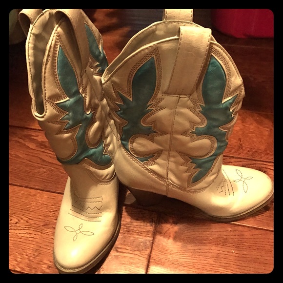 girl mia cowboy boots