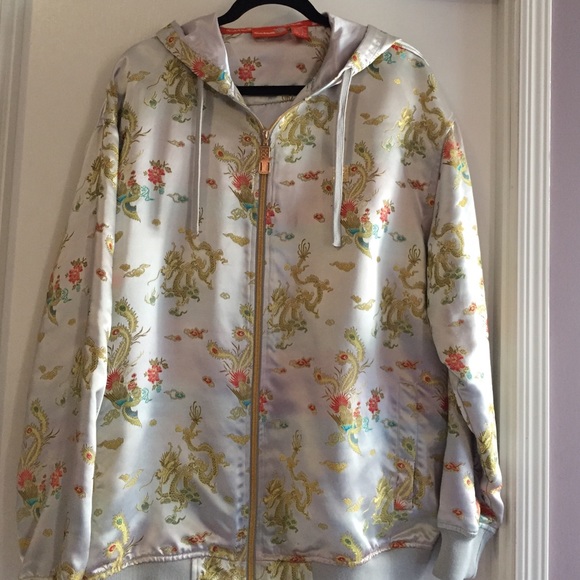 Five Pointz Dragon Hoodie - Picture 1 of 3