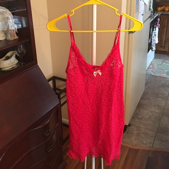 Women's hot pink nighty