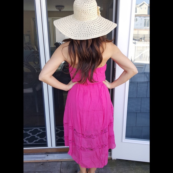 🚨S & M LEFT🚨Bright pink strapless hi/low dress - Picture 2 of 3