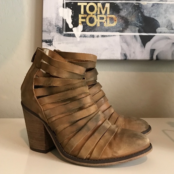 Free People Shoes - Free people Hybrid leather ankle bootie