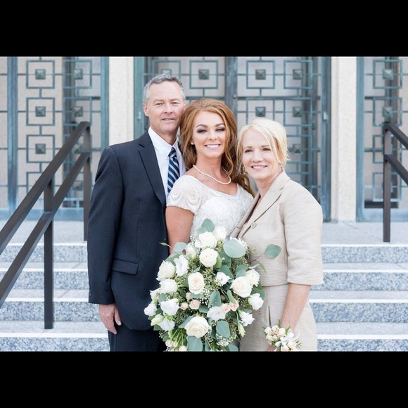 Meet your Posher, Jennifer - Picture 1 of 1