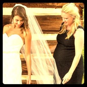 Full length simple wedding veil