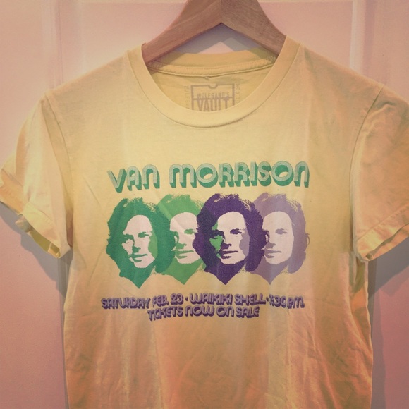 Mellow yellow van Morrison graphic tee