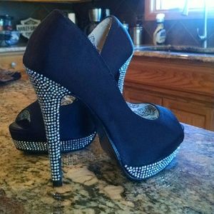 Rhinestone Peep toe pumps
