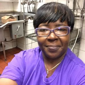 Meet your Posher, Cynthia