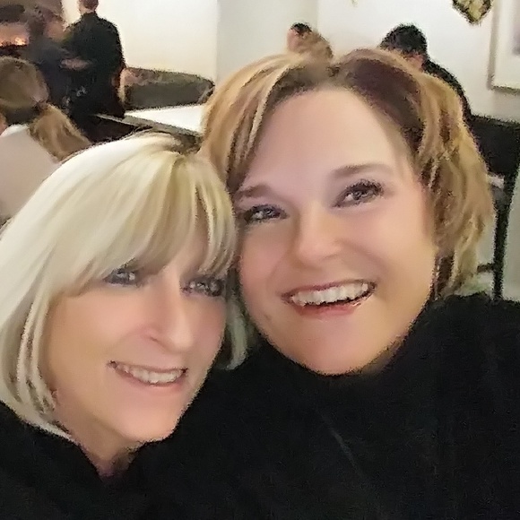 Meet your Posher, Kelly - Picture 1 of 1