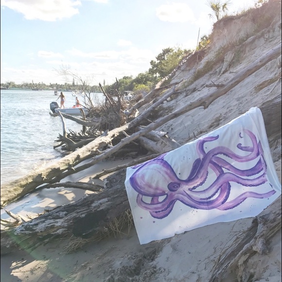 NEW! Octopus Fleece Boutique Blanket 🌴