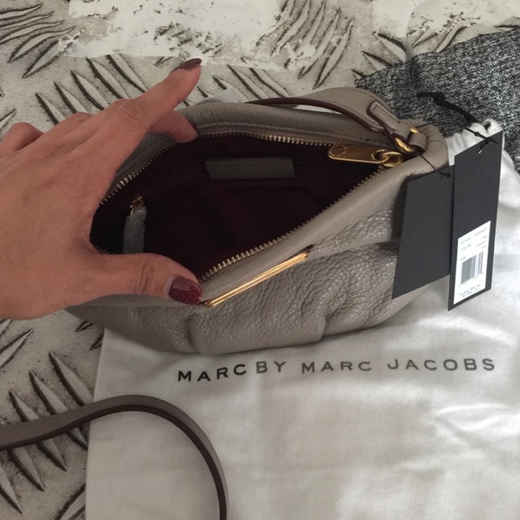 🚫SOLD🚫 Marc Jacob Crossbody - Picture 2 of 4