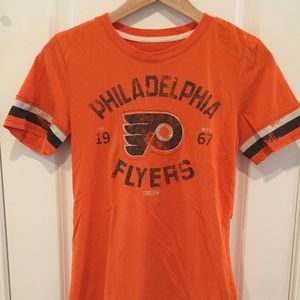 Philadelphia flyers tee shirt