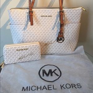 Michael Kors Shoulder Bag