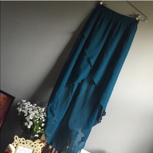 Set of 3 "high-low" skirts