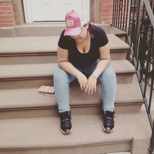 Meet your Posher, Laura