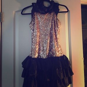 Dance Coustume