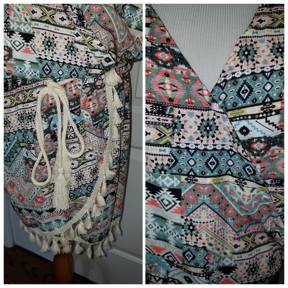 🚨LAST L🚨Multicolored tassel trim wrap dress - Picture 2 of 4