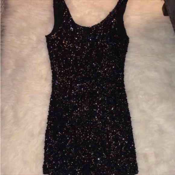 Black sequined dress size M