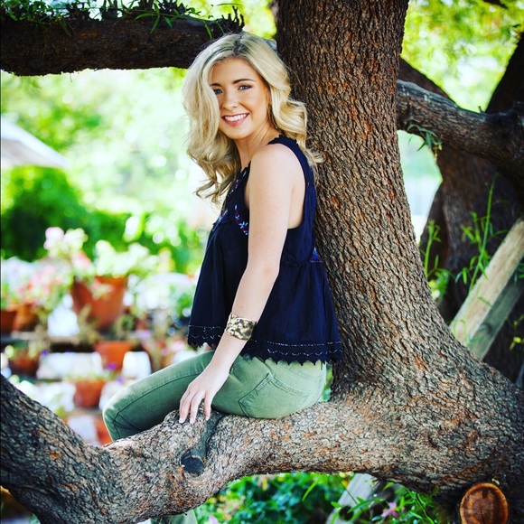 Meet your Posher, Savannah - Picture 1 of 1