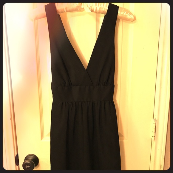 Double-V Black Chiffon Cocktail Dress
