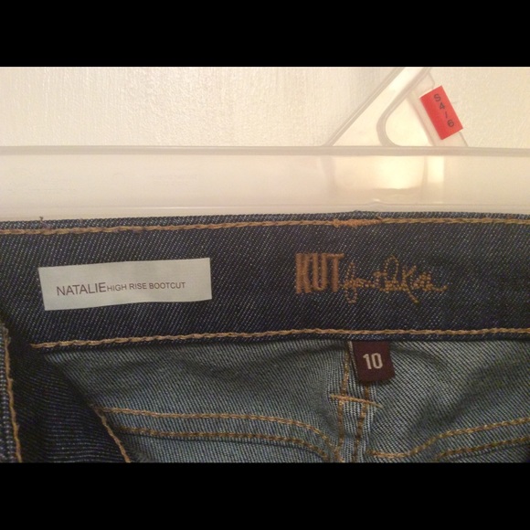 Jeans - Picture 2 of 3