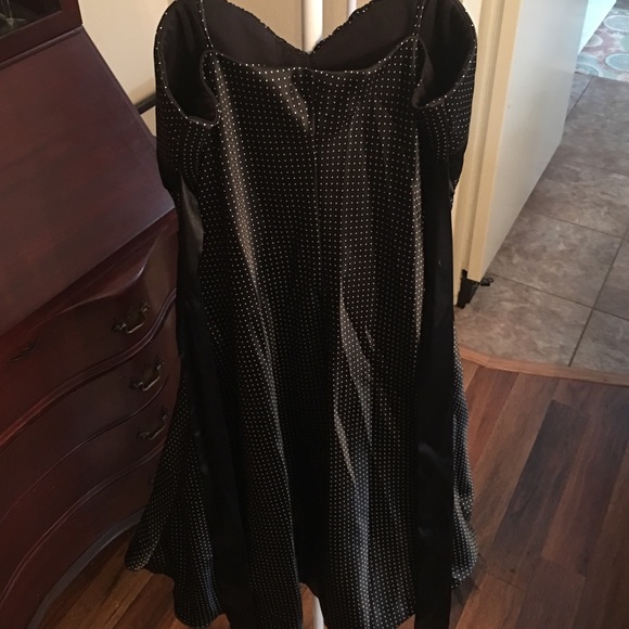 Women's black with white dots dress