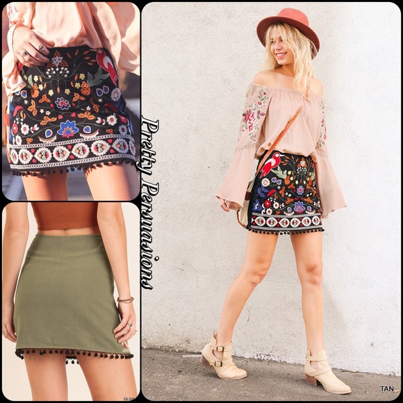 SOLD ‼️Black Embroidered Pom Pom Boho Mini Skirt - Picture 3 of 8