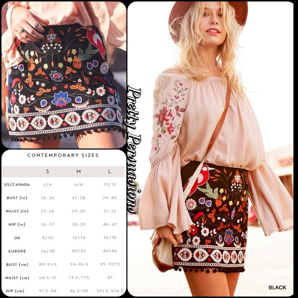 SOLD ‼️Black Embroidered Pom Pom Boho Mini Skirt - Picture 4 of 8