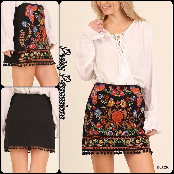 SOLD ‼️Black Embroidered Pom Pom Boho Mini Skirt - Picture 5 of 8