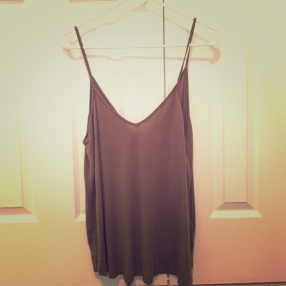 Forest green flowy tank top