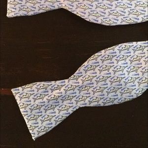 Vineyard Vines Bow Tie