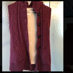 Hooded sweater Sherpa lined vest large