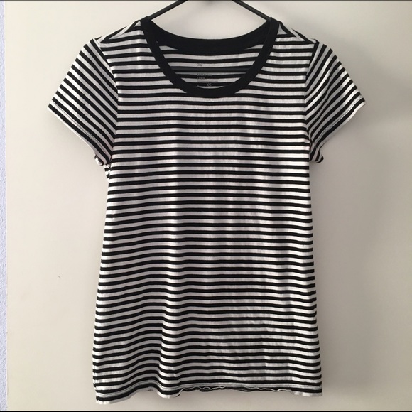 Gap Essential Tee Shirt