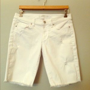 White denim to the knee shorts