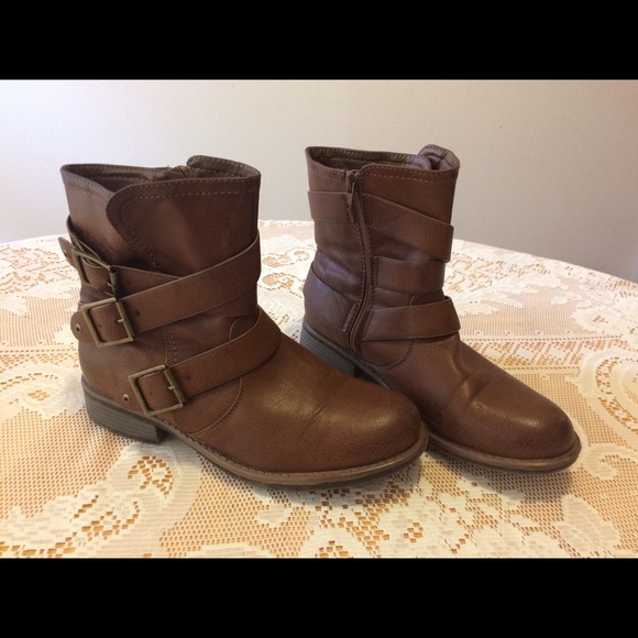 Cathy Jean Brown Ankle Boots