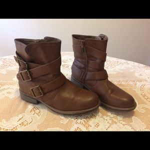 Cathy Jean Brown Ankle Boots