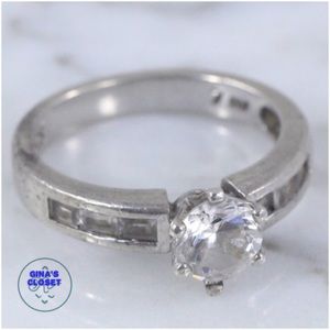 sterling silver crystal 4g - ring (6.75)