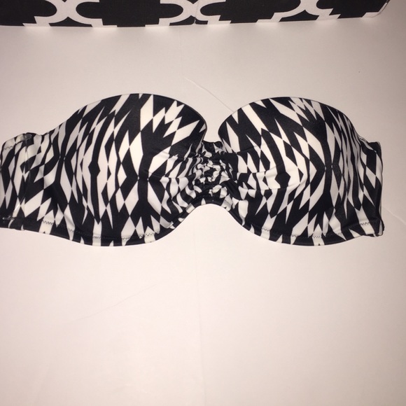 Victoria's Secret Swim bra Bikini Top 34B