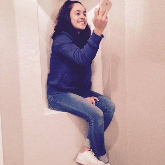 Meet your Posher, Victoria - Picture 1 of 1