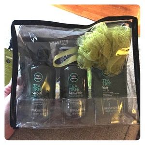 Paul Mitchell Tea Tree Set