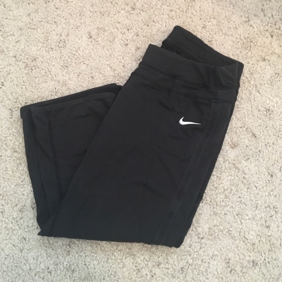 Nike Capri workout pants