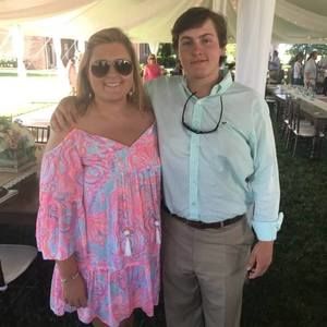 Meet your Posher, Hannah