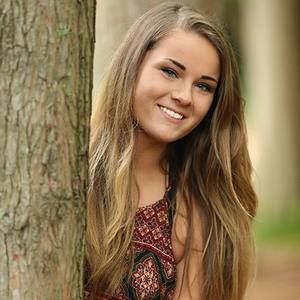 Meet your Posher, Lauren