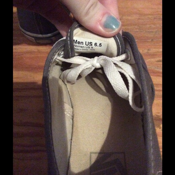 Vans - Picture 2 of 3