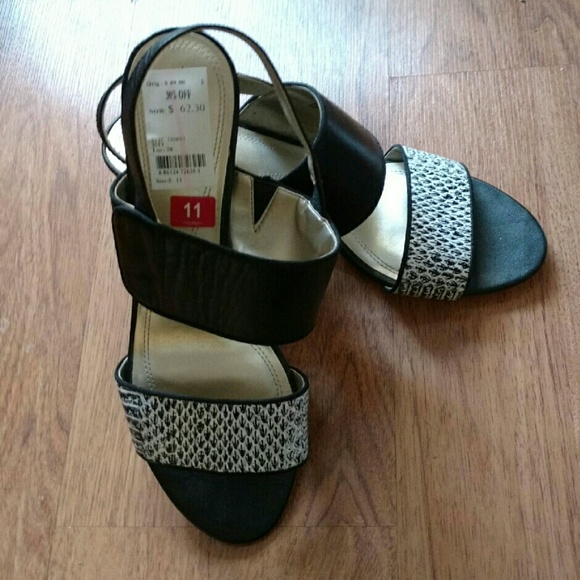 Tahari Heels - Picture 2 of 4