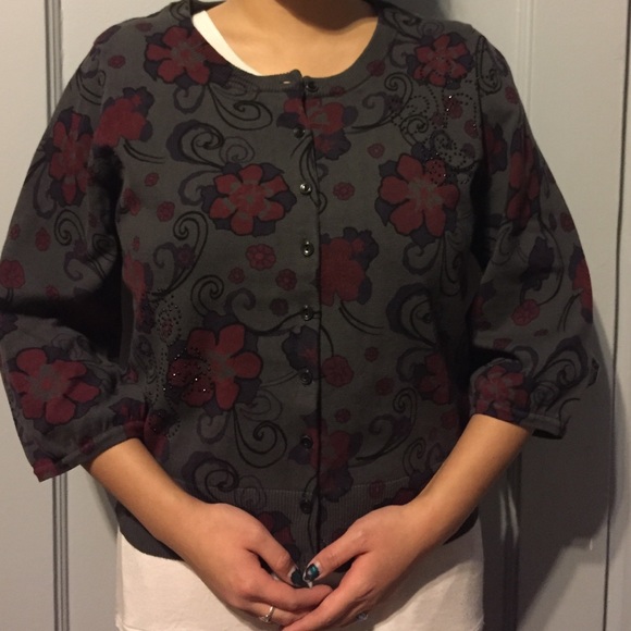 Greenish-grey floral cardigan