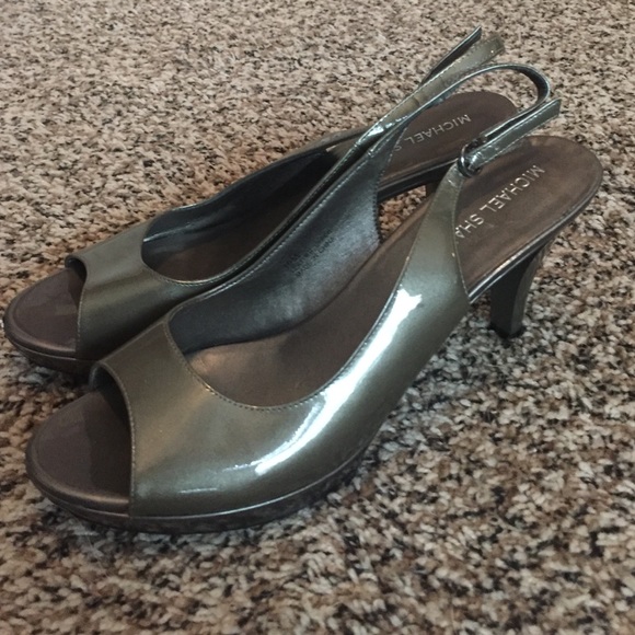 grey heels