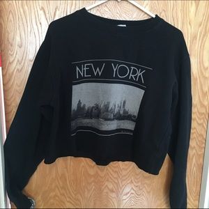 brandy melville cropped sweatshirt!