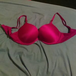 Victoria's secret bombshell bra 38c NWOT WORN ONCE