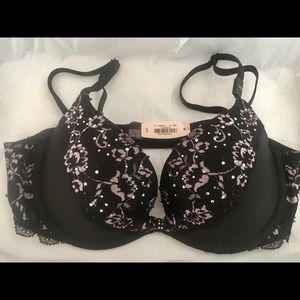 New with Tags- Victoria's Secret Very Sexy Bra 34B