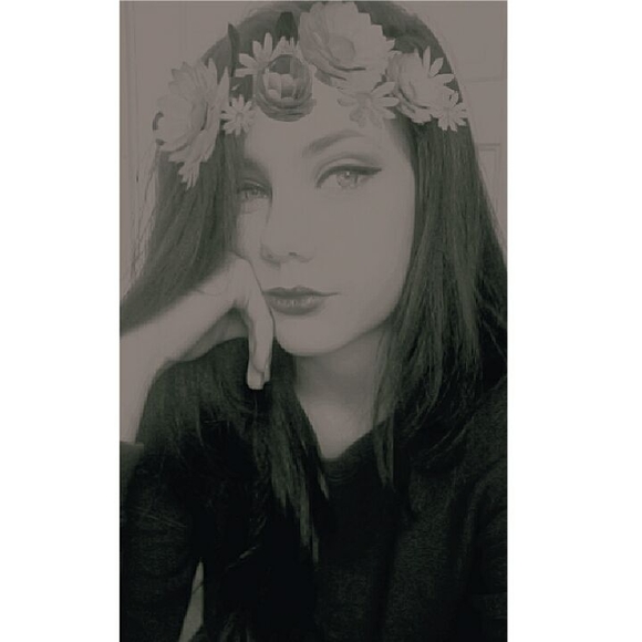 Meet your Posher, Maelyn - Picture 1 of 1