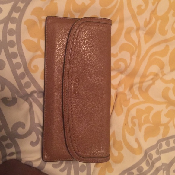 Coach purse & matching wallet - Picture 3 of 4